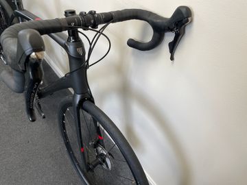 Used Trek Domane SL 6 Disc 2019 2019 Road & Gravel, Black — image 5 of 12