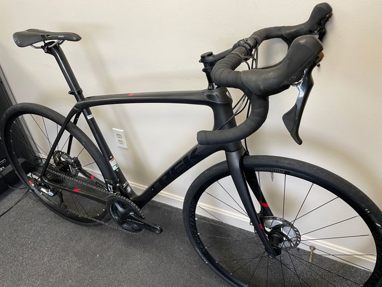 Used Trek Domane SL 6 Disc 2019 2019 Road & Gravel, Black — image 4 of 12