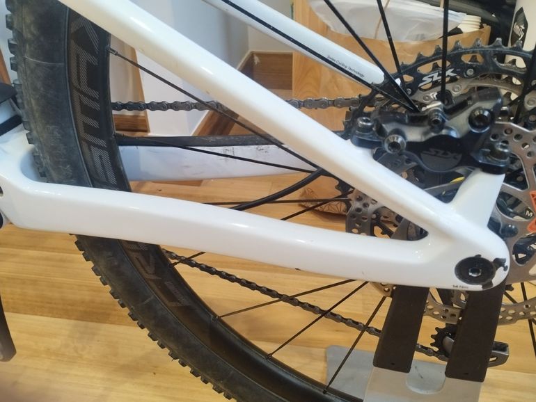 Used BMC Fourstroke SRAM X01 Eagle AXS 2024 Mountainbike, White — image 4 of 7
