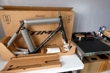 Used Time Alpe D'huez 2025 Road & Gravel, Light Gray — image 2 of 25