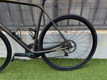 Used Scott Addict 10 disc 2019 2019 Road & Gravel, Black — image 5 of 8