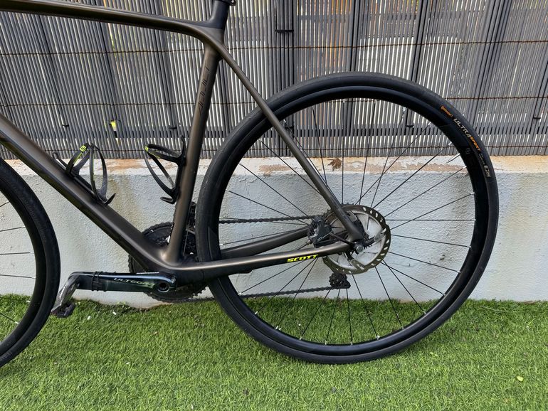 Used Scott Addict 10 disc 2019 2019 Road & Gravel, Black — image 5 of 8