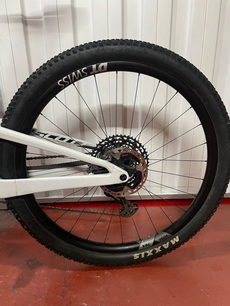 Used Scott Spark RC Pro 2022 2022 Mountainbike, White, 29 — image 5 of 10