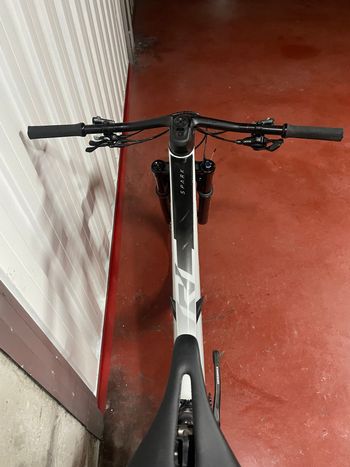 Used Scott Spark RC Pro 2022 2022 Mountainbike, White, 29 — image 7 of 10