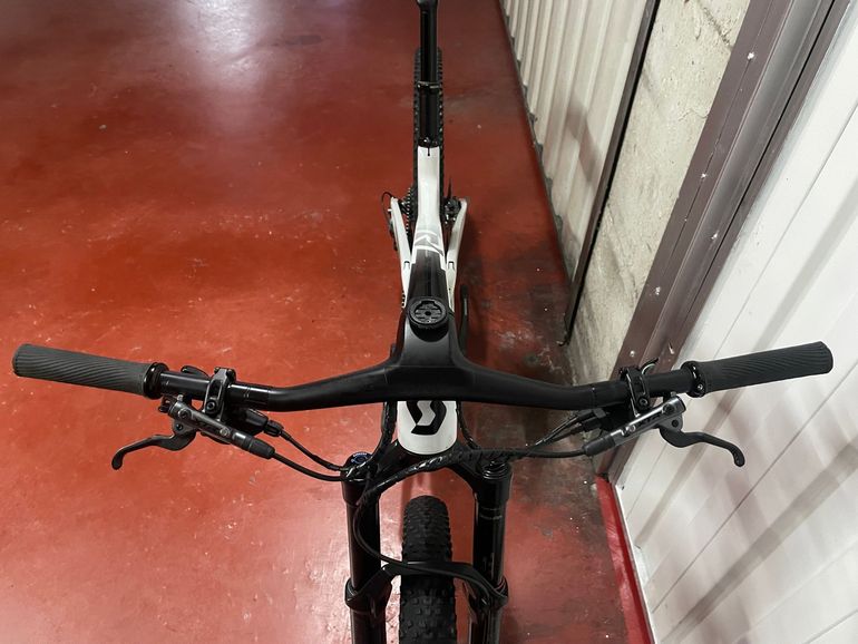 Used Scott Spark RC Pro 2022 2022 Mountainbike, White, 29 — image 8 of 10