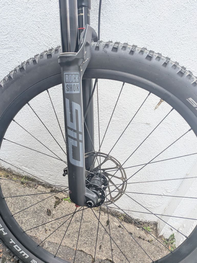 Used Specialized Epic EVO Comp 2022 2022 Mountainbike, Light Gray, 29 — image 8 of 15