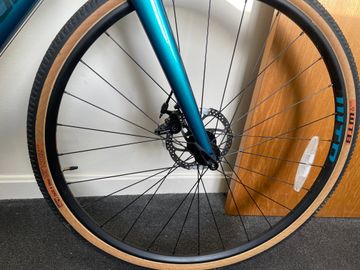 Used Cannondale CAADX 105 SE 2019 2019 Road & Gravel, Blue — image 4 of 9