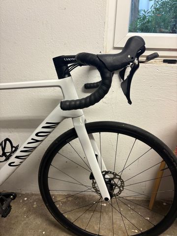 Used Canyon Ultimate Shimano 105 2026 Road & Gravel, White — image 7 of 7