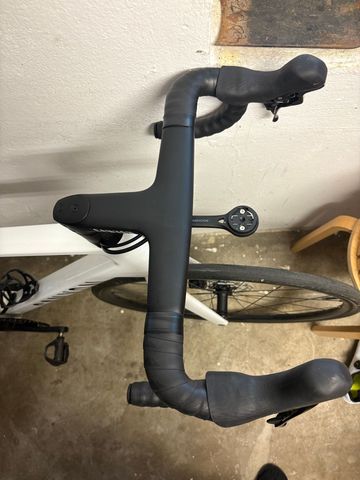 Used Canyon Ultimate Shimano 105 2026 Road & Gravel, White — image 6 of 7
