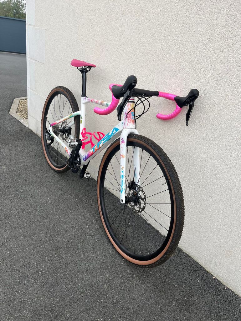 Used NO-LOGO TFSA 2025 Road & Gravel, White — image 2 of 4