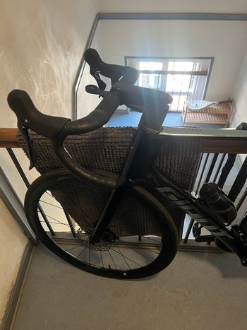 Used Giant Propel Advanced 2 2024 2024 Road & Gravel, Black — image 8 of 11
