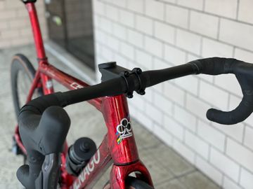Used Colnago C64 Frozen Red 2022 Road & Gravel, Red — image 6 of 7