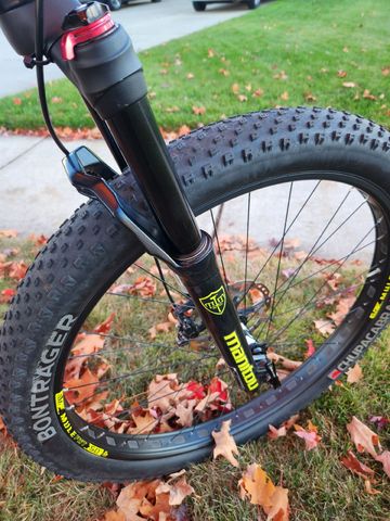 Used Trek Stache 9 2016 2016 Mountainbike, Black, 29 — image 6 of 18