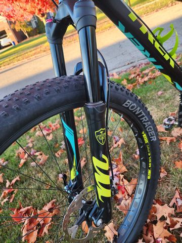Used Trek Stache 9 2016 2016 Mountainbike, Black, 29 — image 5 of 18