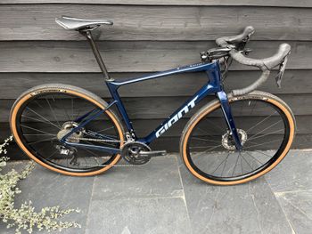 Used Giant Revolt, Advanced 0 2022 2022 Road & Gravel