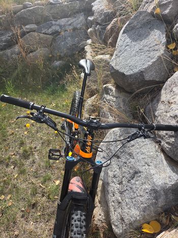 Used Giant Reign Sx 2017 2017 Mountainbike, Orange — image 7 of 8