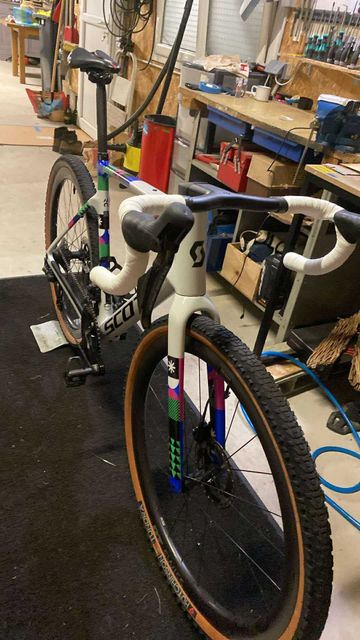 Brugt Scott Addict Shimano Dura Ace Di2 2025 Road & Gravel — billede 6 af 13