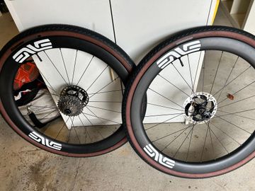 Brugt Scott Addict Shimano Dura Ace Di2 2025 Road & Gravel — billede 9 af 13