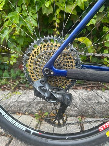 Used Specialized Epic HT 2022 Mountainbike, Blue — image 2 of 5