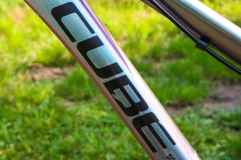 Used CUBE FLYING CIRCUS 2022 2022 Mountainbike, Purple, 26 — image 4 of 4