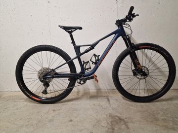 Used Orbea OIZ H30 2023 2023 Mountainbike, Blue, 29 — image 1 of 7