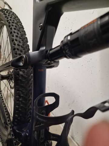 Used Orbea OIZ H30 2023 2023 Mountainbike, Blue, 29 — image 7 of 7