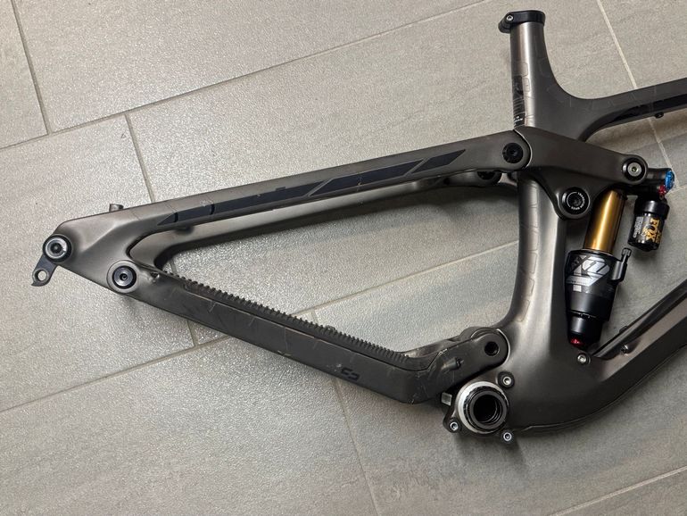 Used Transition Sentinel Carbon GX 2022 Frameset 2022 Mountainbike, Light Gray, 29 — image 3 of 6