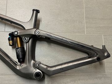 Used Transition Sentinel Carbon GX 2022 Frameset 2022 Mountainbike, Light Gray, 29 — image 4 of 6