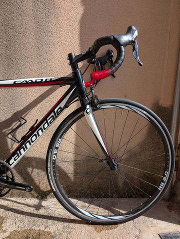 Used Cannondale CAAD8 105 2015 Road & Gravel, Black — image 3 of 9