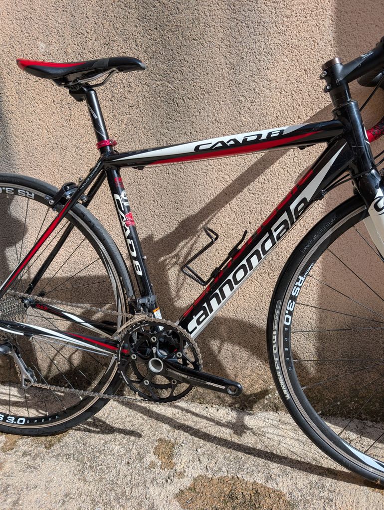 Used Cannondale CAAD8 105 2015 Road & Gravel, Black — image 2 of 9