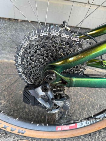 Used Trek Slash SRAM GX Eagle AXS 2020 Mountainbike, Green — image 5 of 6
