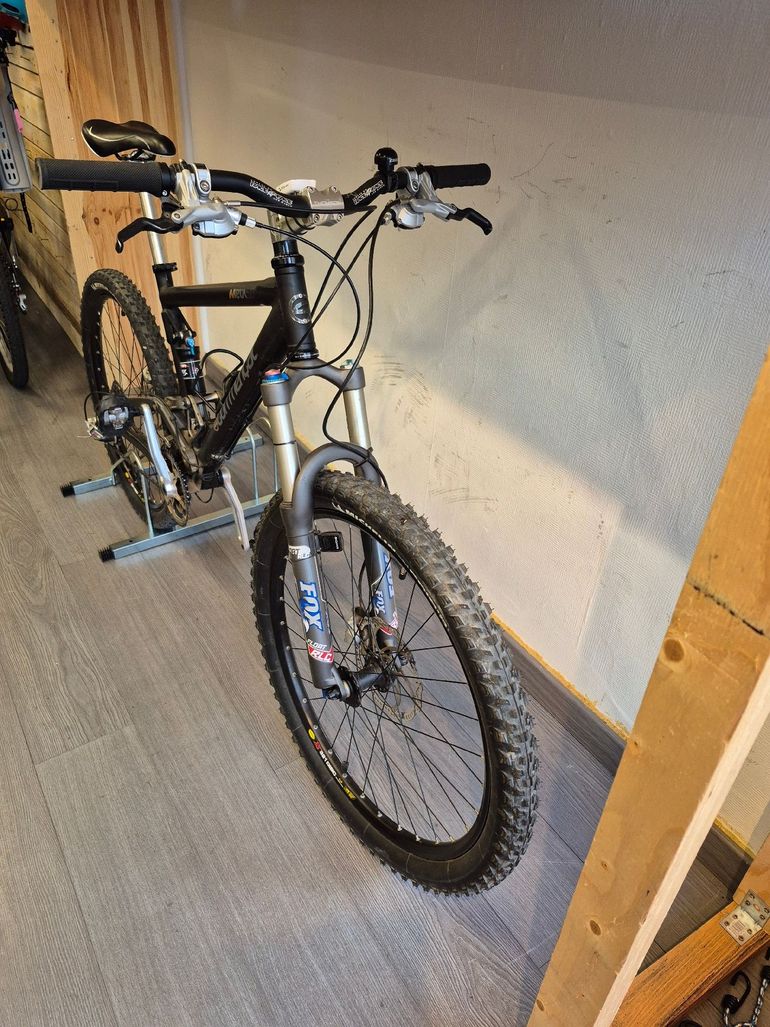 Used Commencal META 5.10 2006 Mountainbike, Light Gray — image 5 of 6