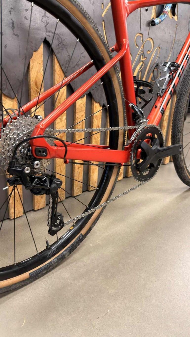 Used GIANT Revolt 1 Grenadine 2023 Road & Gravel, Red — image 2 of 3