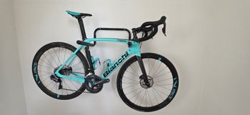 Used Bianchi Oltre XR3 Disc Ultegra Di2 2020 2020 Road & Gravel