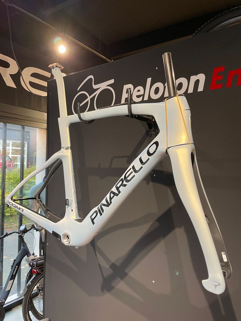 Used Pinarello DOGMA F 2026 Frameset 2026 Road & Gravel — image 3 of 5