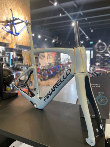 Pinarello DOGMA F 2026 Frameset 2026 Road & Gravel d'occasion