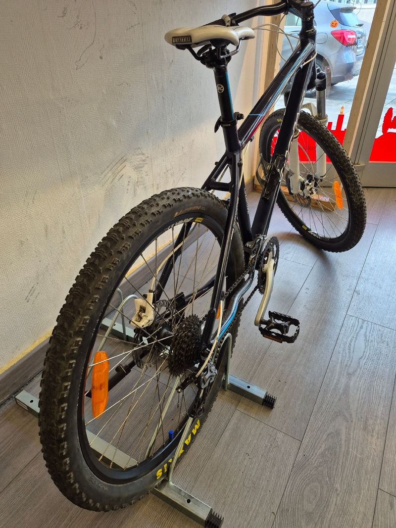 Used Kona Cinder cone Shimano SLX 2020 Mountainbike, Blue — image 5 of 6