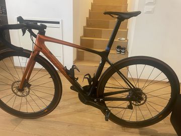 Used Giant TCR Advanced Disc 0 Pro Compact 2022 2022 Road & Gravel, Orange — image 8 of 9