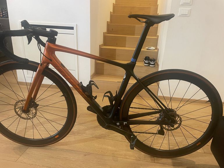 Used Giant TCR Advanced Disc 0 Pro Compact 2022 2022 Road & Gravel, Orange — image 8 of 9
