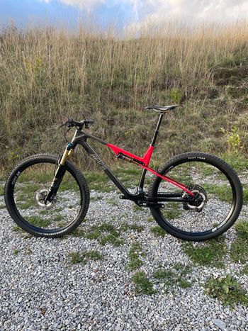 Used ARC 8 Evolve FS 2023 Mountainbike — image 2 of 4