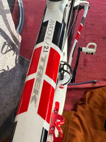 Trek Madone 2.1 H2 Compact 2015 2015 Road & Gravel usato, Bianco — immagine 7 di 9