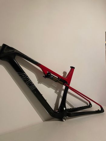 Used ARC 8 Evolve FS 2023 Mountainbike, Red — image 2 of 3