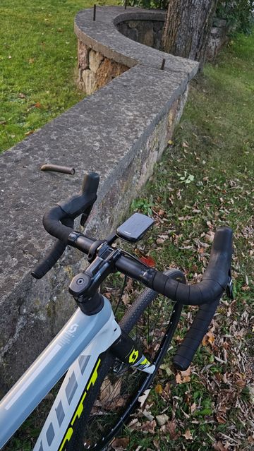 Used Scott Addict CX RC 2018 Road & Gravel, Light Gray — image 3 of 3
