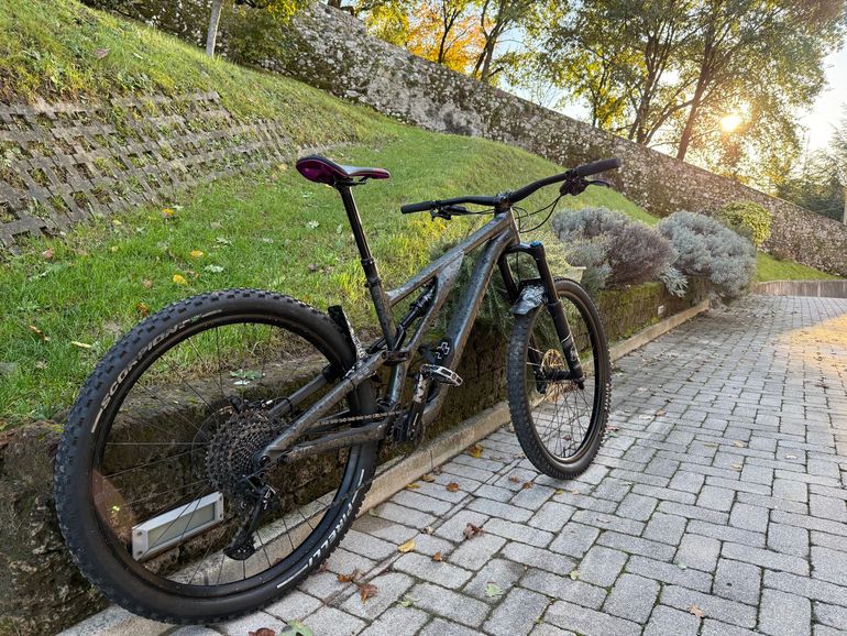 Used Specialized Stumpjumper Comp Alloy 2023 2023 Mountainbike, Light Gray, 29 — image 2 of 11