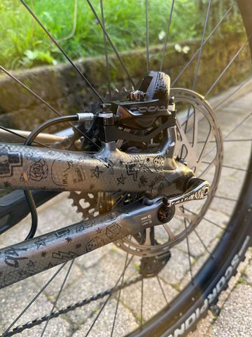 Used Specialized Stumpjumper Comp Alloy 2023 2023 Mountainbike, Light Gray, 29 — image 7 of 11