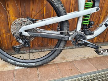 Used Propain Spindrift Shimano Deore 2022 Mountainbike, Light Gray, 29 — image 3 of 11