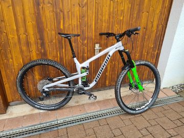 Used Propain Spindrift Shimano Deore 2022 Mountainbike, Light Gray, 29 — image 1 of 11