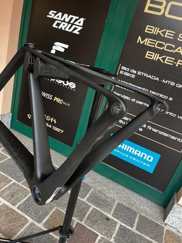 Used Cervélo Frameset Cervelò R5 2025 Frameset 2025 Road & Gravel, Black — image 2 of 8