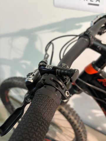 Použité Trek Fuel EX 9 27.5 2015 2015 Mountainbike — obrázek 4 z 17