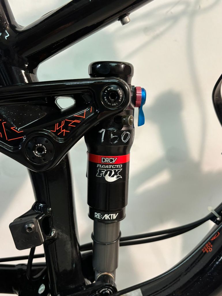 Použité Trek Fuel EX 9 27.5 2015 2015 Mountainbike — obrázek 2 z 17